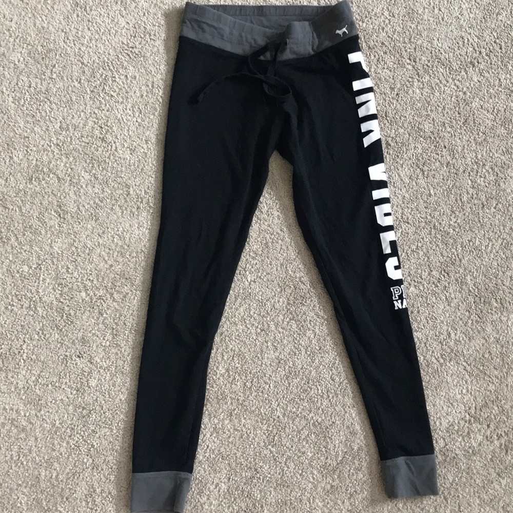 Victoria’s Secret pink leggings